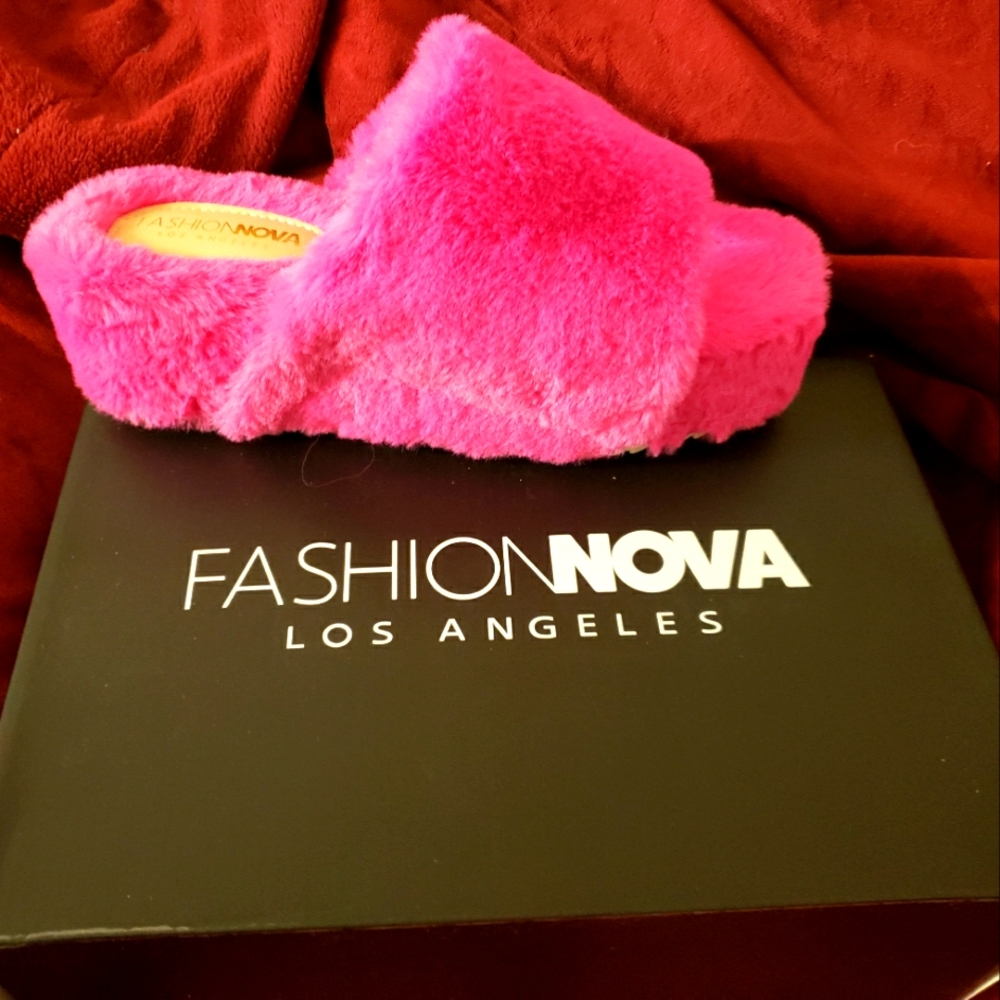 Hot pink furry platform slides